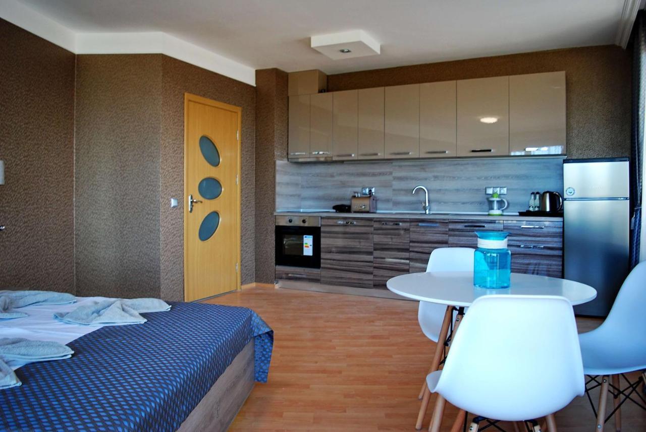 Ogosta Apartments Поморие Екстериор снимка